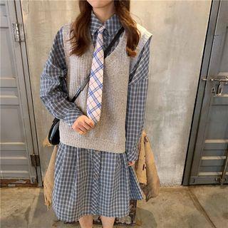Pattern Tie / Knit Tank Top / Long-sleeve Plaid Shirt Dress