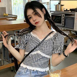 Puff-sleeve Lace Trim Plaid Cropped Blouse Black & White - One Size