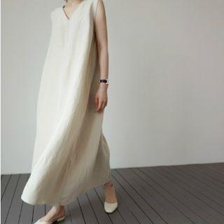 Sleeveless V-neck Midi Smock Dress White - One Size