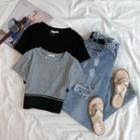 Short-sleeve Knit Cropped T-shirt / Jeans
