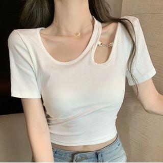 Short-sleeve Cutout Chained Cropped T-shirt