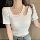Short-sleeve Cutout Chained Cropped T-shirt