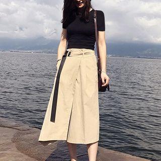 Plain Tank Top / Short-sleeve T-shirt / Midi A-line Skirt