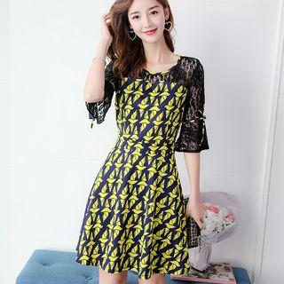 Bird Print Flared-sleeve A-line Dress