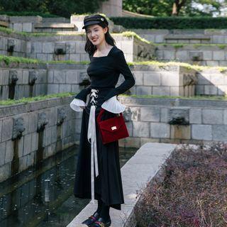 Set: Contrast Trim Square-neck Blouse + Lace Up Maxi A-line Skirt
