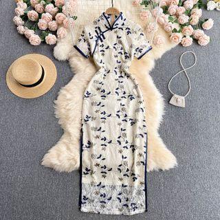 Stand-collar Lace Embroidered Short-sleeve Qipao