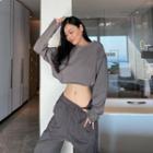 Long-sleeve Cropped Frayed T-shirt