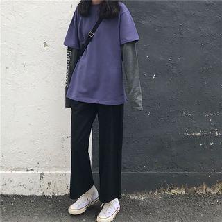 Lettering Paneled T-shirt / Cropped Wide Leg Pants