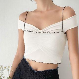 Cold-shoulder Lettuce Edge Crop T-shirt