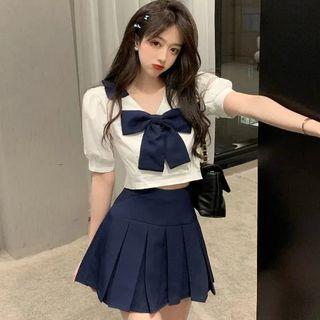 Short-sleeve Bow Blouse / Pleated A-line Skirt / Set