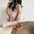 Set : V-neck Camisole Top + Cardigan