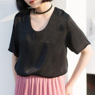 Choker Neck Short-sleeve T-shirt