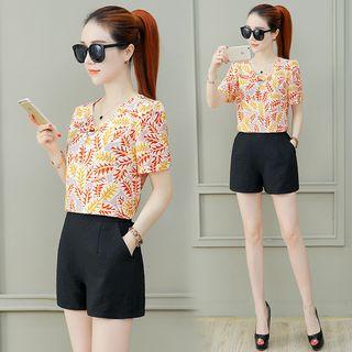 Leaf Print Short Sleeve Blouse