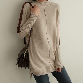 Mock-neck Contrast-trim Dip-back Sweater