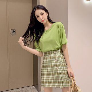 Set: Plain Short-sleeve T-shirt + Buttoned Plaid Mini Skirt