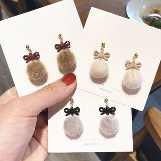 Pom Pom Ear Stud