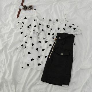 Set: Off-shoulder Heart Print Ruffled Blouse + Zip-accent Skirt