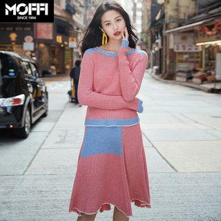 Set: Two-tone Sweater + A-line Knit Skirt