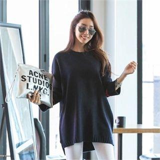 Contrast-trim Dip-back Long Knit Top