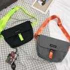 Color Block Lightweight Buckled Crossbody Bag