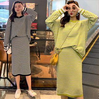 Set: Striped Sweater + Midi Pencil Skirt