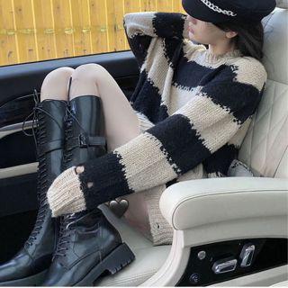 Two Tone Ripped Sweater Black - One Size