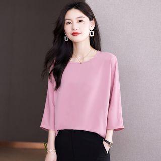 Round-neck 3/4-sleeve Loose-fit Top