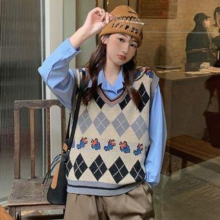 V-neck Argyle Sweater Vest Almond & Gray - One Size