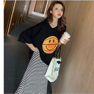 Set: Smile Ball Short-sleeve T-shirt + Striped Midi Skirt