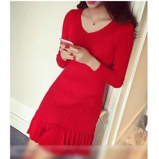 Plain V-neck Knit Dress