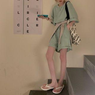 Set: Short-sleeve Plain T-shirt + Shorts Avocado Green - One Size