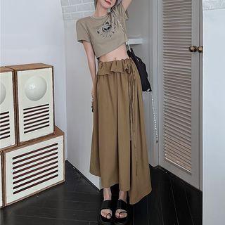 Short-sleeve Print Cropped T-shirt / Asymmetrical Midi A-line Skirt