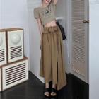 Short-sleeve Print Cropped T-shirt / Asymmetrical Midi A-line Skirt