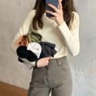 Mock-neck / High-neck Long-sleeve Plain Top