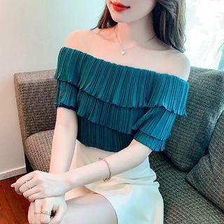 Off-shoulder Ruffled Ribbed Blouse