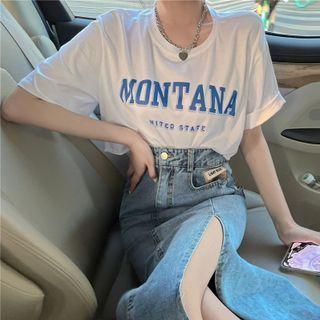 Short-sleeve Lettering T-shirt / Side-slit Denim Midi Pencil Skirt
