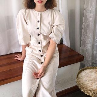 Leg-of-mitten Sleeve Buttoned Midi Dress
