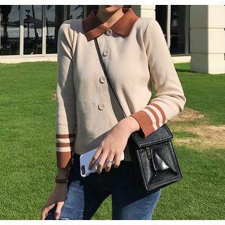 Contrast Trim Knitted Buttoned Top