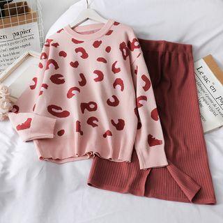 Set: Leopard-print Loose-fit Sweater + A-line Skirt