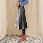 Color-block Pleated Knit Skirt Black - One Size