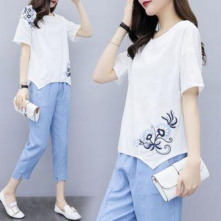 Set: Flower Embroidered Short-sleeve T-shirt + Cropped Pants