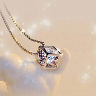 925 Sterling Silver Cube Pendant