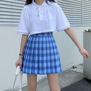 Collared Short-sleeve T-shirt / Plaid Mini Pleated Skirt