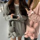 Loose-fit Plain Sweatshirt / Rabbit Mini Crossbody Bag