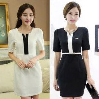 Short-sleeve Notched-neck Dress
