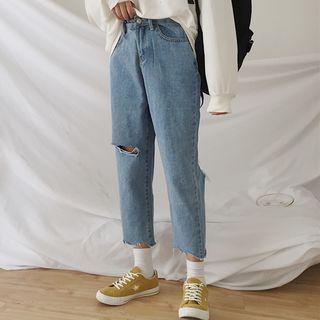 Distressed Capri Wide Leg Jeans