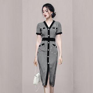 Short-sleeve Diamond Pattern Midi Sheath Dress