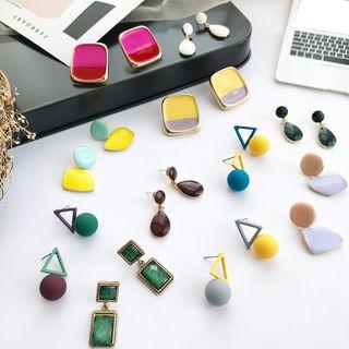 Retro Alloy Earring (various Designs)