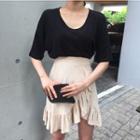 Elbow-sleeve T-shirt / Ruffle Trim A-line Skirt