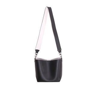 Two-tone Bucket Shoulder Bag